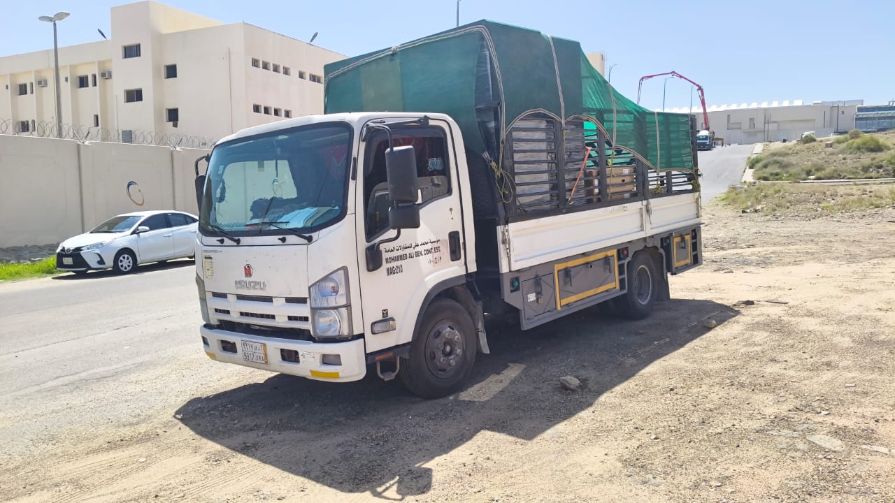 4.5M Dyna Truck